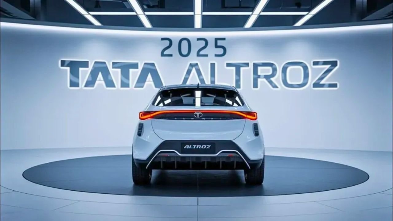 The Tata Altroz 2025 comes with a host of features and equipment.