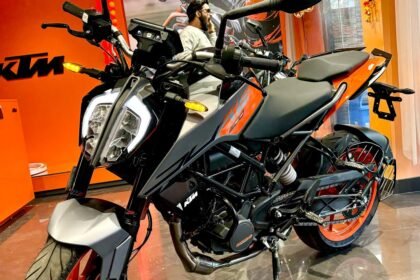 सिर्फ ₹11,953 में खूबसूरत डिजाइन और 35.5kmpl के माइलेज वाली KTM 200 Duke bike, जानें कीमत और फीचर्स
